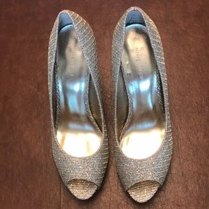 Nine West heels size 8